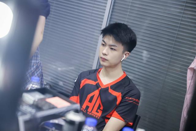flameZ谈到 Vitality 的状态回归：“我们回到了常规状态”