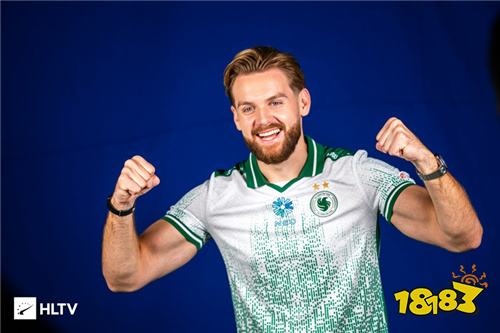 左雾：组不成进世界赛的队，Zika在我们队里，肯定不会存钱吃利息